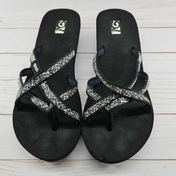 Teva Mush Mandalyn Wedge Sandal‎ Womens 8 Black Floral Pattern Flip Flops - Picture 6 of 11